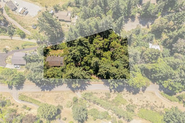 3 of 68 - 351 Elizabeth Dr, Salt Spring, BC
