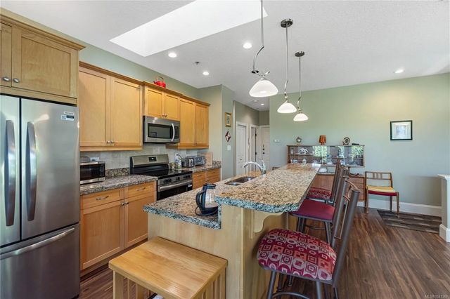 2 of 34 - 447 Pym St N 24, Parksville, BC
