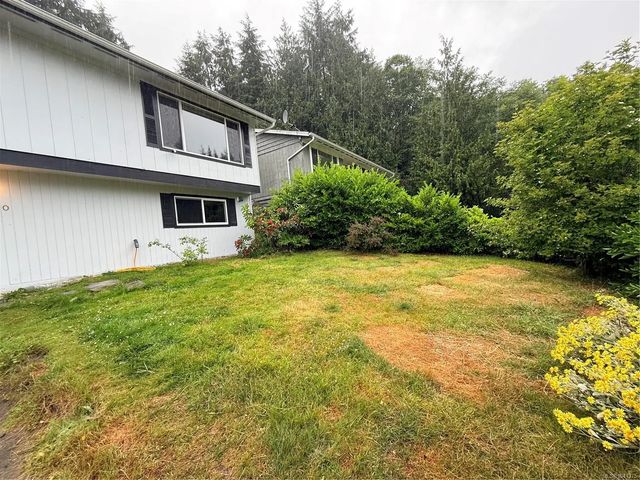 2 of 33 - 7810 Daphne St, Port Hardy, BC