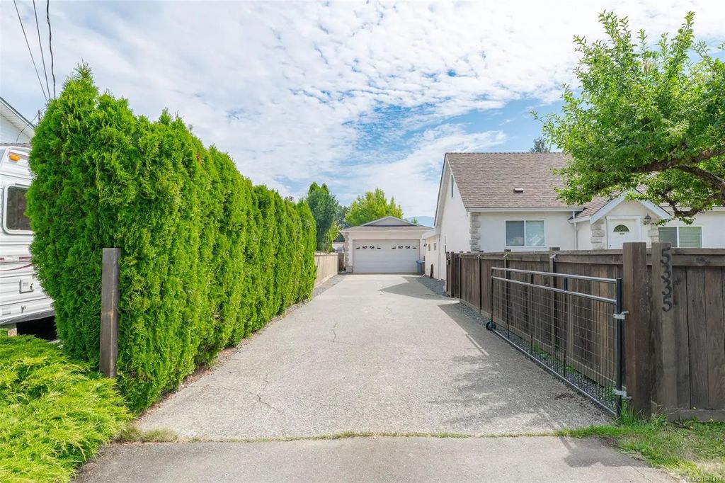 5335 Ian Ave, Port Alberni