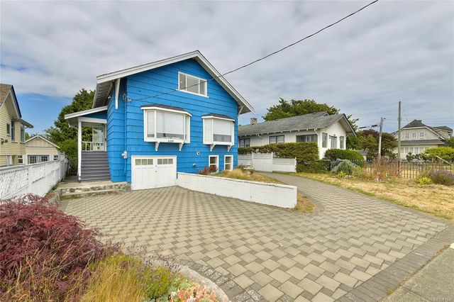 2 of 32 - 1150 Dallas Rd, Victoria, BC