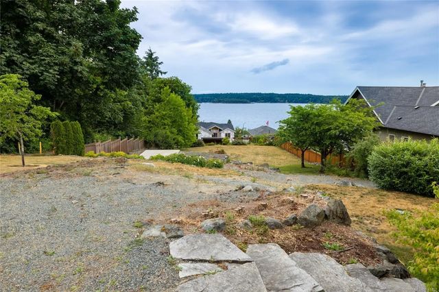 2 of 23 - 401 Chemainus Rd, Ladysmith, BC