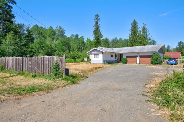 3 of 56 - 2115 Cumberland Rd, Courtenay, BC
