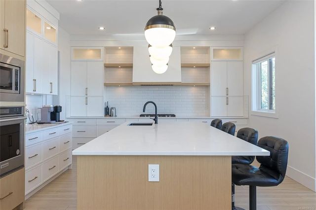 2 of 29 - 3460 Caldera Crt, Langford, BC