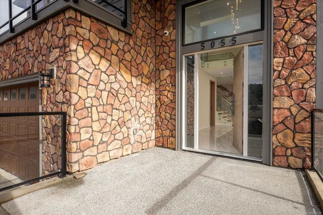 4 of 81 - 5055 Banning Crt, Nanaimo, BC