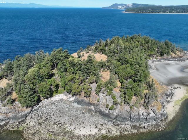2 of 19 - 0 Dick Island, Powell River, BC