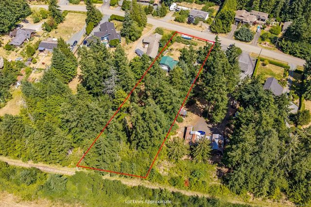 2 of 60 - 4530 Thompson Clarke Dr E, Bowser, BC