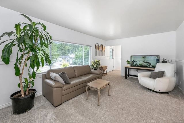 3 of 28 - 105 Cowichan Ave, Lake Cowichan, BC