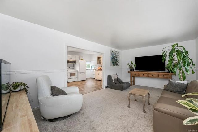 4 of 28 - 105 Cowichan Ave, Lake Cowichan, BC