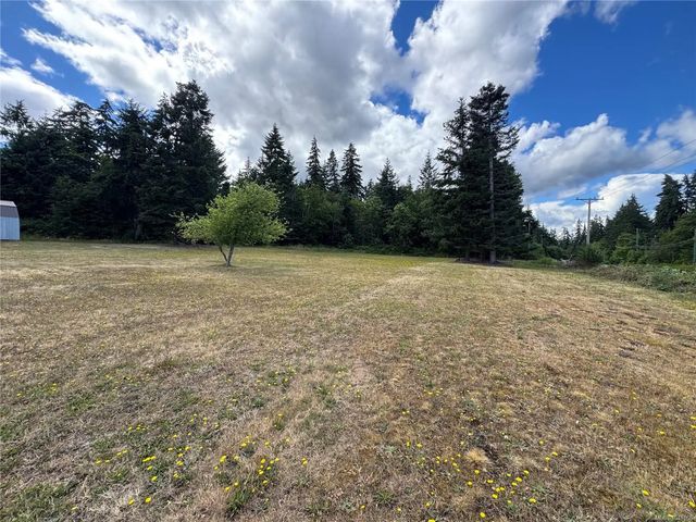 3 of 32 - Lot A Ross Ave, Royston, BC