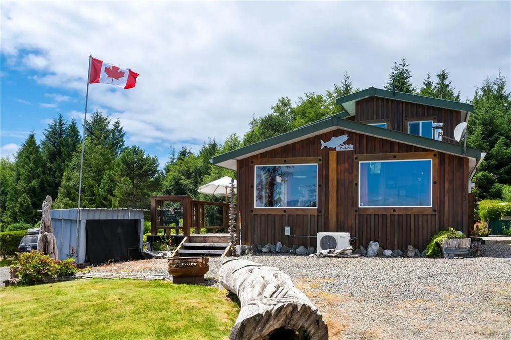 1033 Seventh Ave, Ucluelet