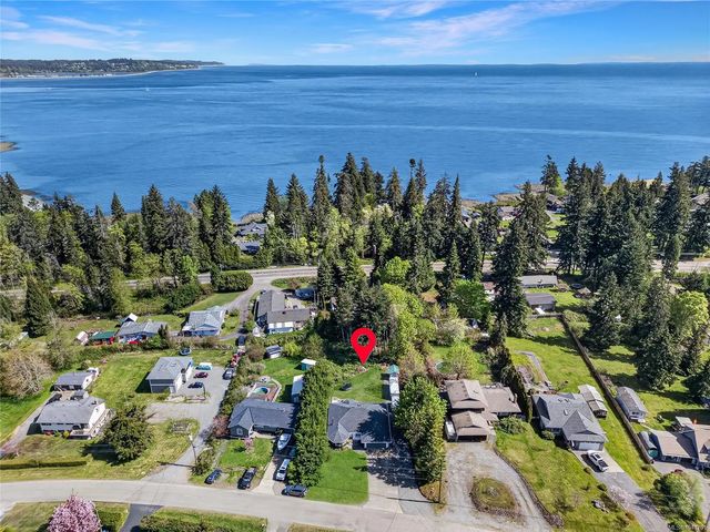 3 of 84 - 4306 Briardale Rd, Royston, BC
