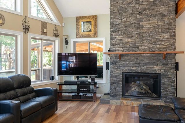 4 of 57 - 1974 Saddle Dr, Nanoose Bay, BC