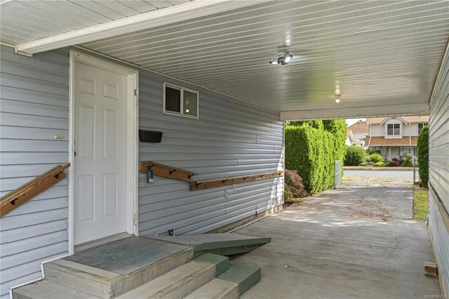 3 of 36 - 1040 5th Ave, Ladysmith, BC