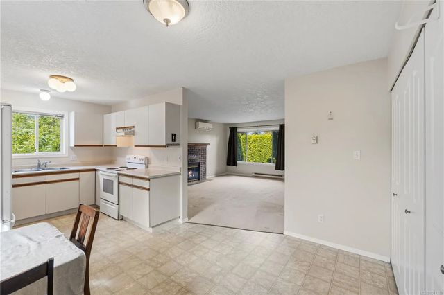 4 of 36 - 1040 5th Ave, Ladysmith, BC