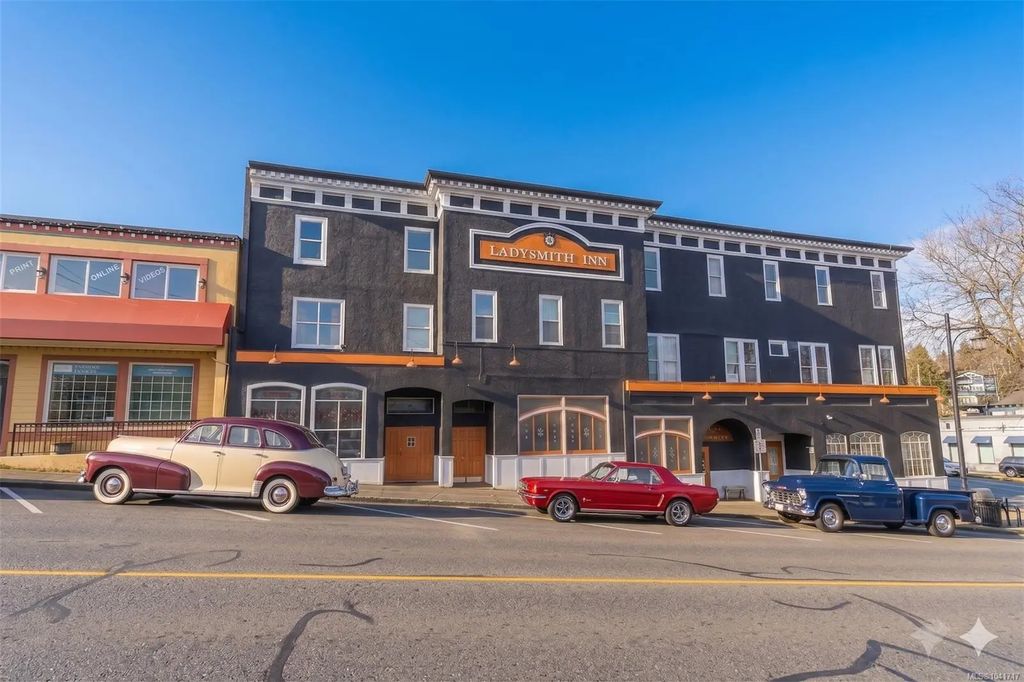 640 1st Ave, Ladysmith