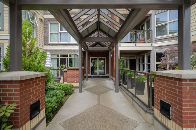 4 of 48 - 6310 Mcrobb Ave 416, Nanaimo, BC