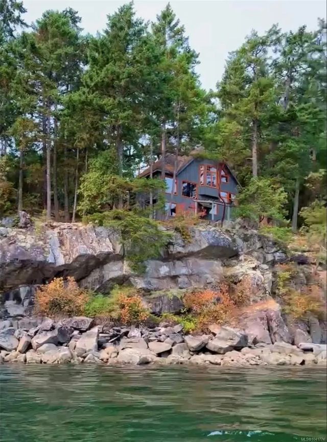 3 of 63 - 4328 Clam Bay Rd, Pender Island, BC