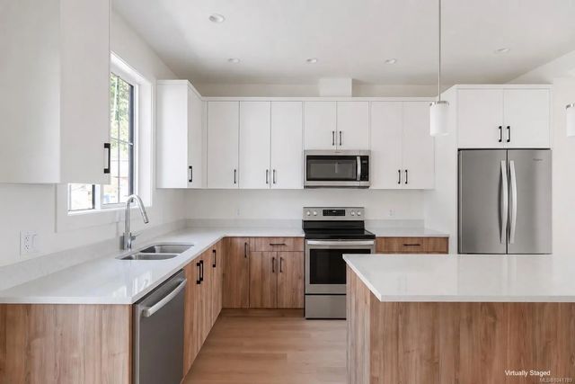 4 of 21 - 3439 Trumpeter St 2, Colwood, BC