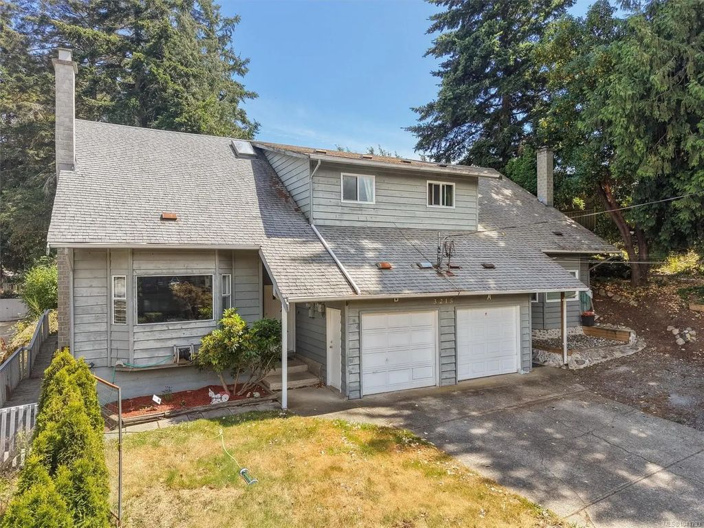 3215 Jacklin Rd B, Colwood
