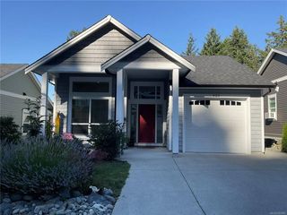 925 Craig Rd, Ladysmith