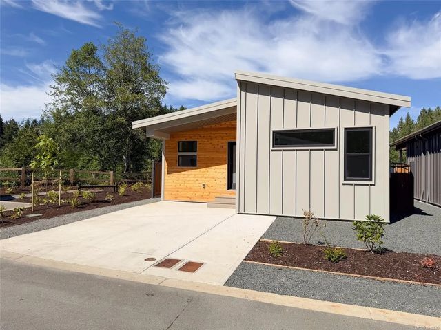 2 of 19 - 3025 Royston Rd 15, Cumberland, BC