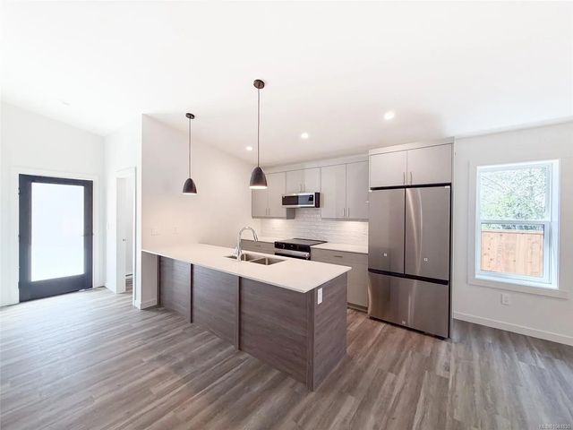 5 of 19 - 3025 Royston Rd 15, Cumberland, BC