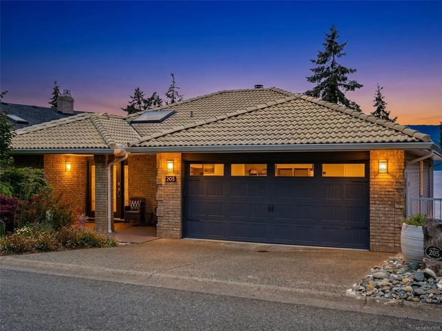 2 of 58 - 205 Marine Dr, Cobble Hill, BC