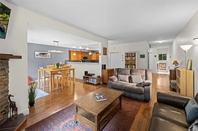 5 of 56 - 1244 4th Ave 302, Ladysmith, BC