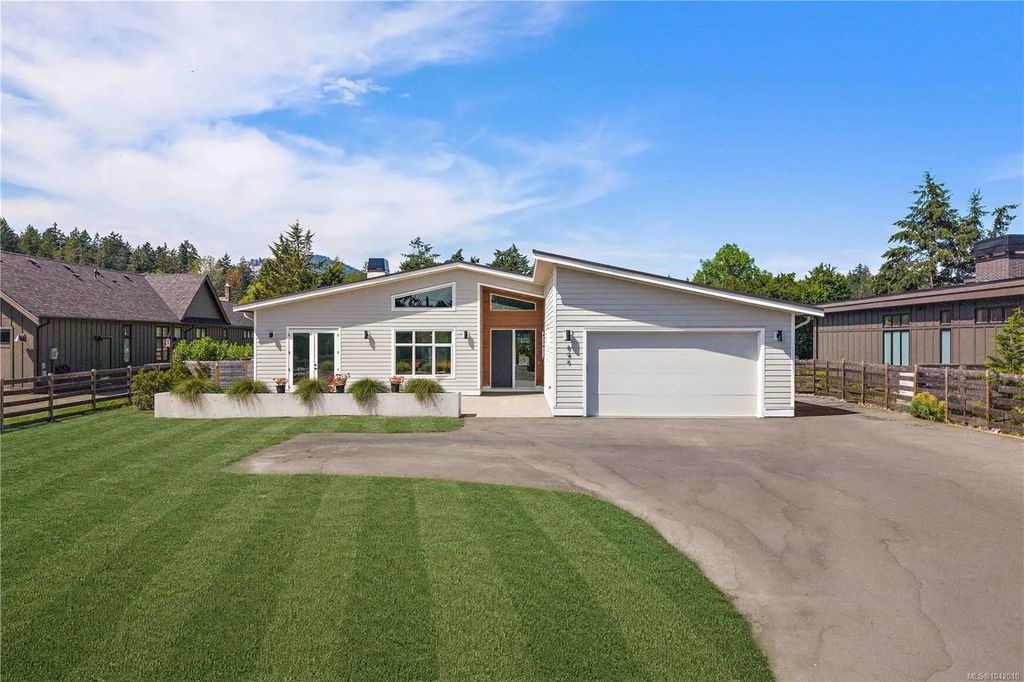 846 Birch Rd, North Saanich