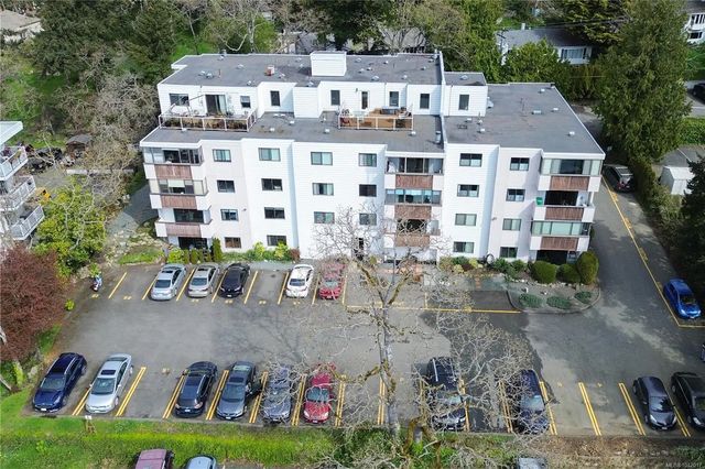 3 of 44 - 614 Fernhill Pl 404, Esquimalt, BC