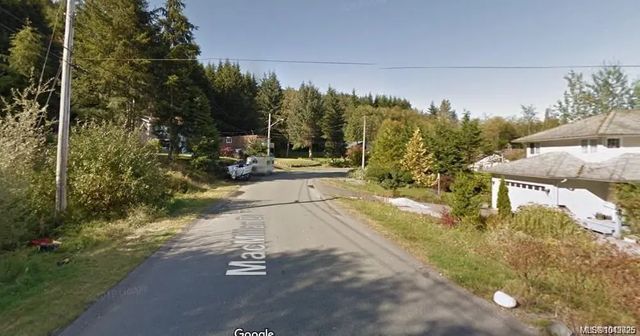 5 of 8 - 400 Macmillan Dr, Sayward, BC