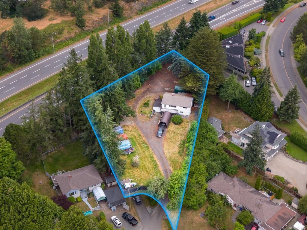 4511 Pachena Pl, Saanich