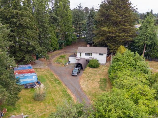 2 of 49 - 4511 Pachena Pl, Saanich, BC