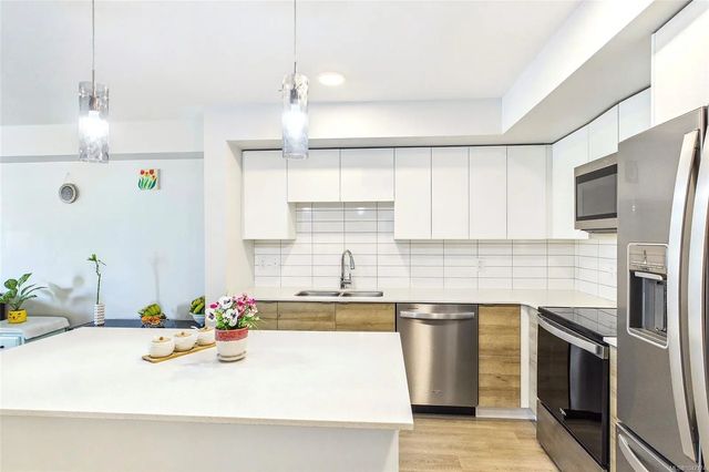 4 of 24 - 4820 Cedar Ridge Pl 204, Nanaimo, BC