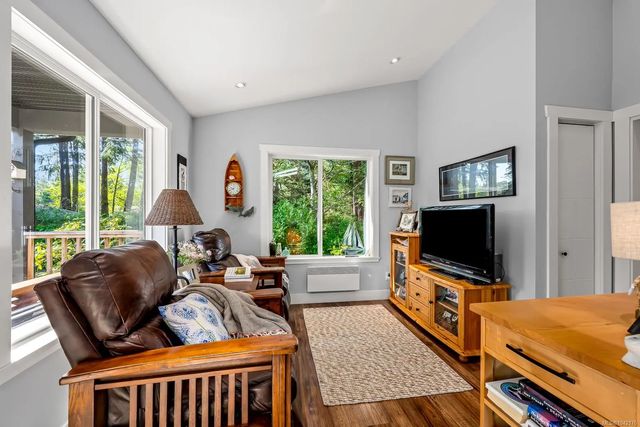 2 of 33 - 1495 Baikie Rd, Denman Island, BC