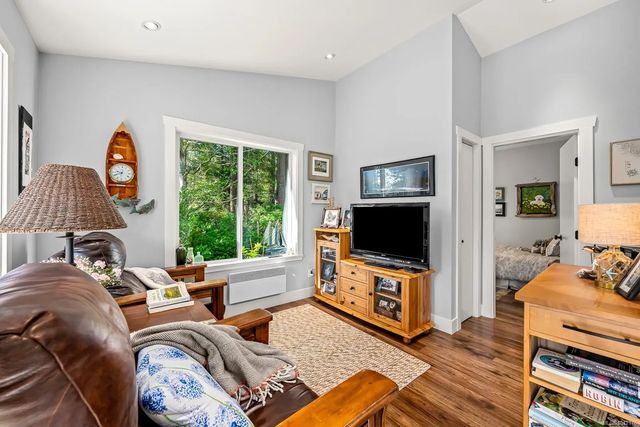 3 of 33 - 1495 Baikie Rd, Denman Island, BC