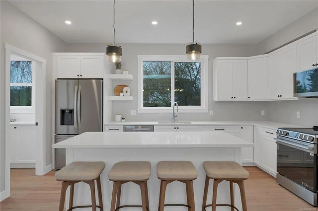 5 of 34 - 2022a Galerno Rd, Campbell River, BC