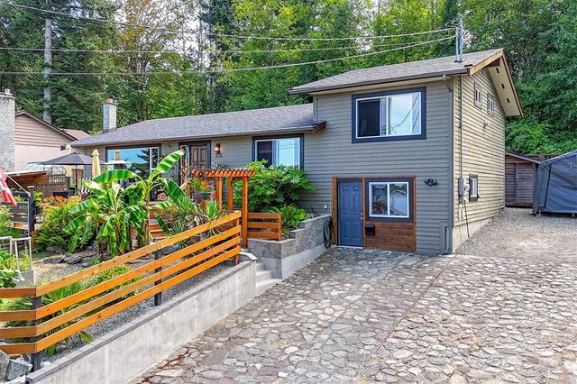2 of 81 - 328 Tyrrell Rd, Ladysmith, BC