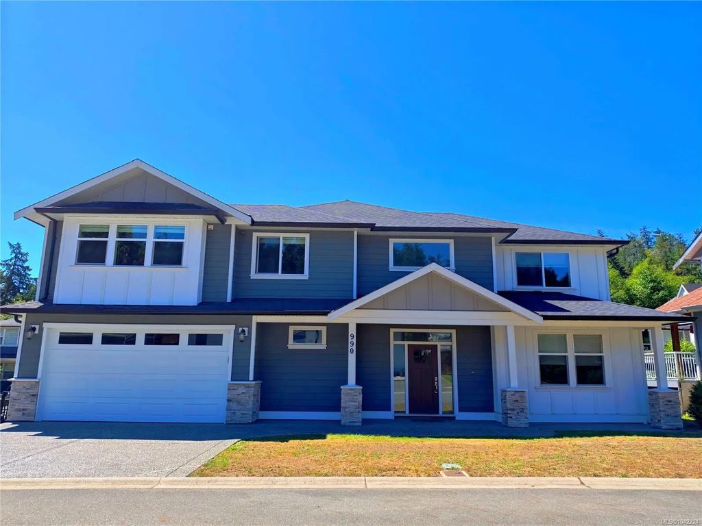 990 Ariane Gdns, Langford