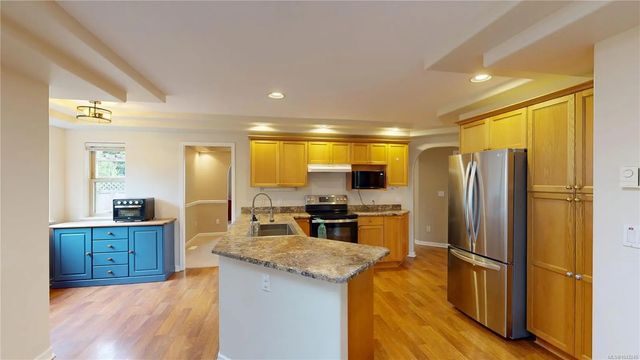 2 of 37 - 1137 Yellowbrick Rd, Parksville, BC
