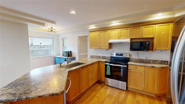 4 of 37 - 1137 Yellowbrick Rd, Parksville, BC