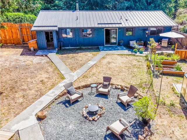 2 of 31 - 4746 Bosun Way, Pender Island, BC