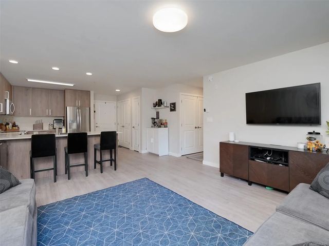 5 of 25 - 110 Presley Pl 212, View Royal, BC