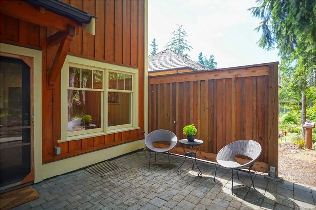 2 of 43 - 107 Atkins Rd 29, Salt Spring, BC