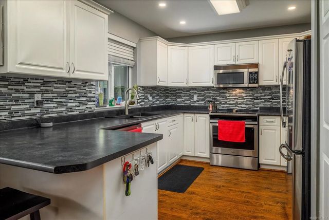 4 of 43 - 308 Church Rd, Parksville, BC