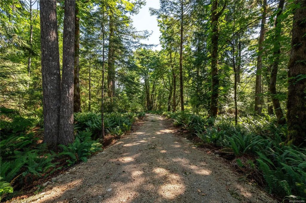 926 Fern Hill Lane, Quadra Island