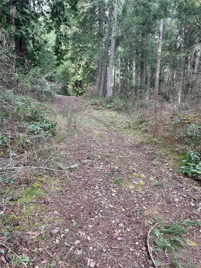 3 of 5 - Lot A Ebadora Lane, Malahat, BC