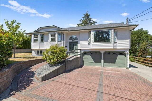 3 of 53 - 580 Ninth St, Nanaimo, BC