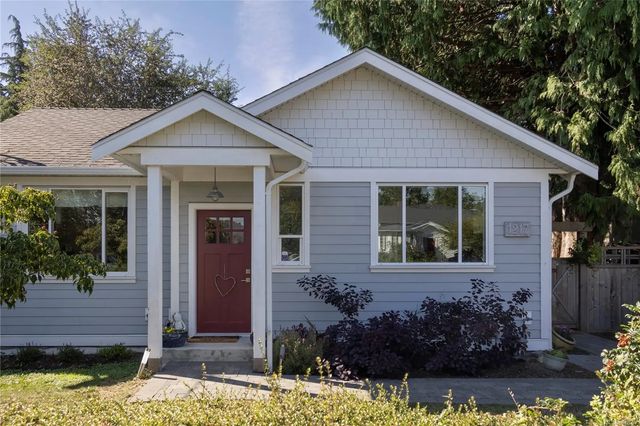 2 of 31 - 1217 May St, Victoria, BC